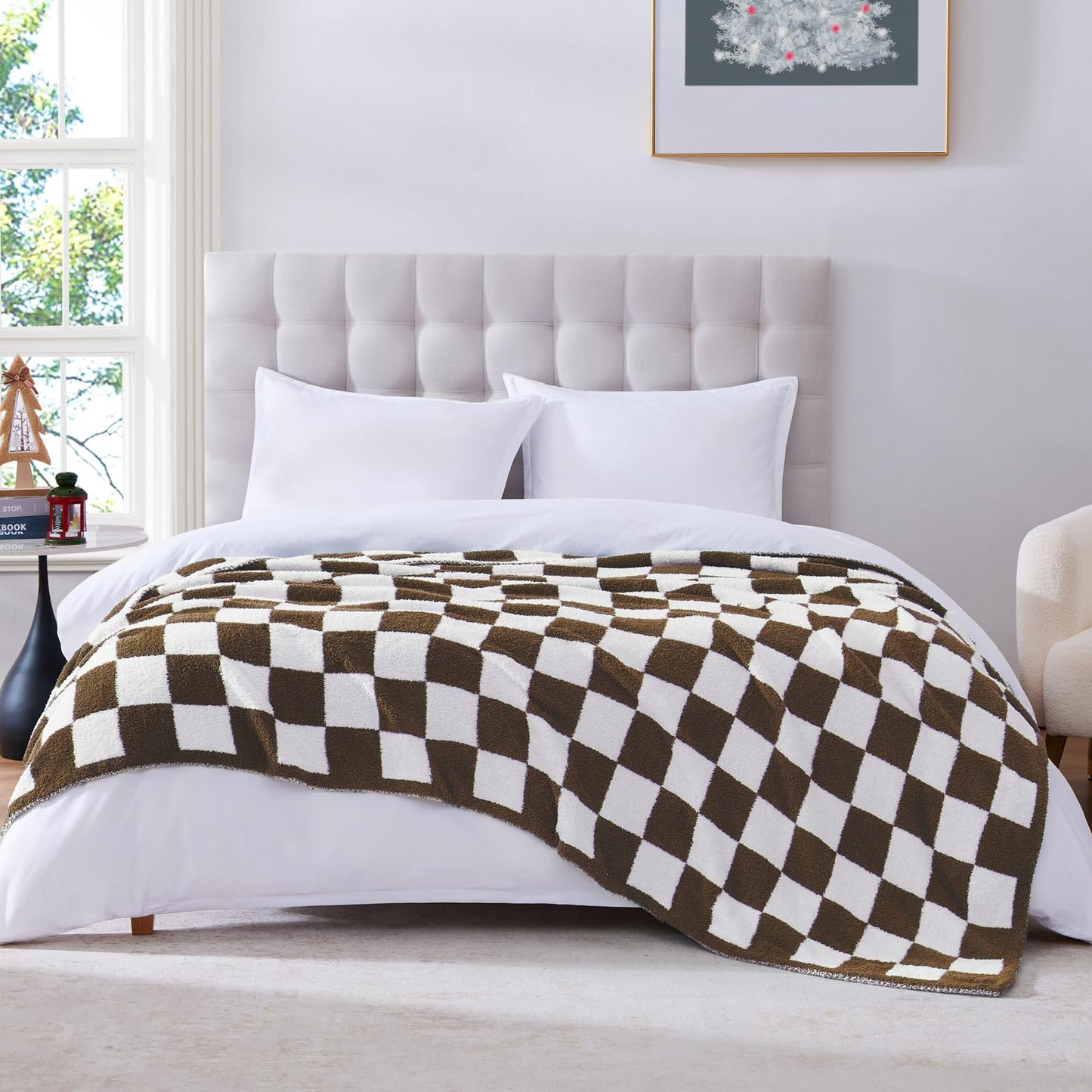 Cozy Checkered Throw Blanket
