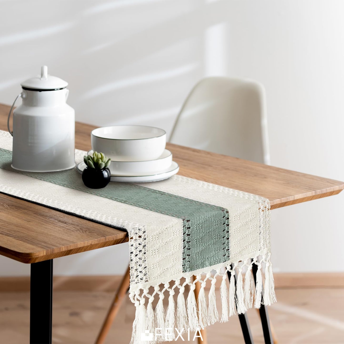 Boho Macrame Table Runner - Rustic Farmhouse Decor for Dining, Events & Holidays