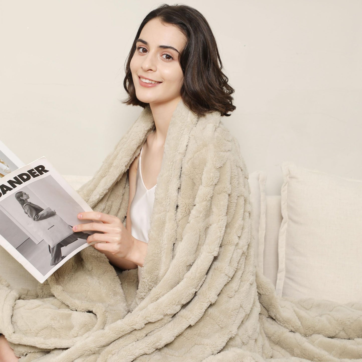 Luxury Plush Faux Fur Throw Blanket