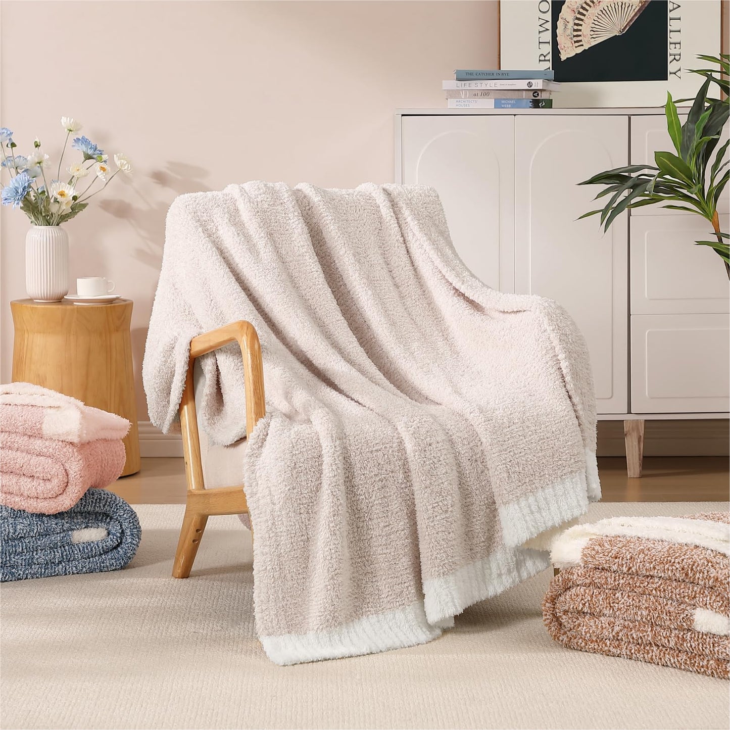 Cozy Checkered Throw Blanket