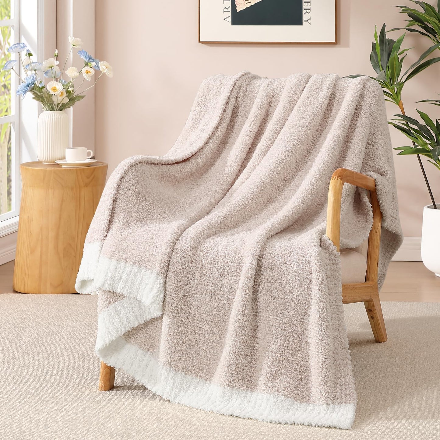 Cozy Checkered Throw Blanket