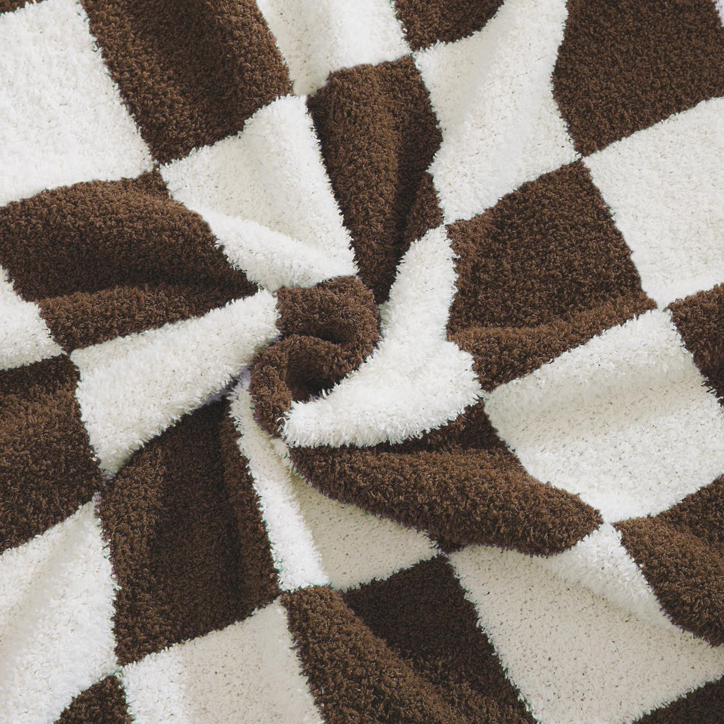 Cozy Checkered Throw Blanket