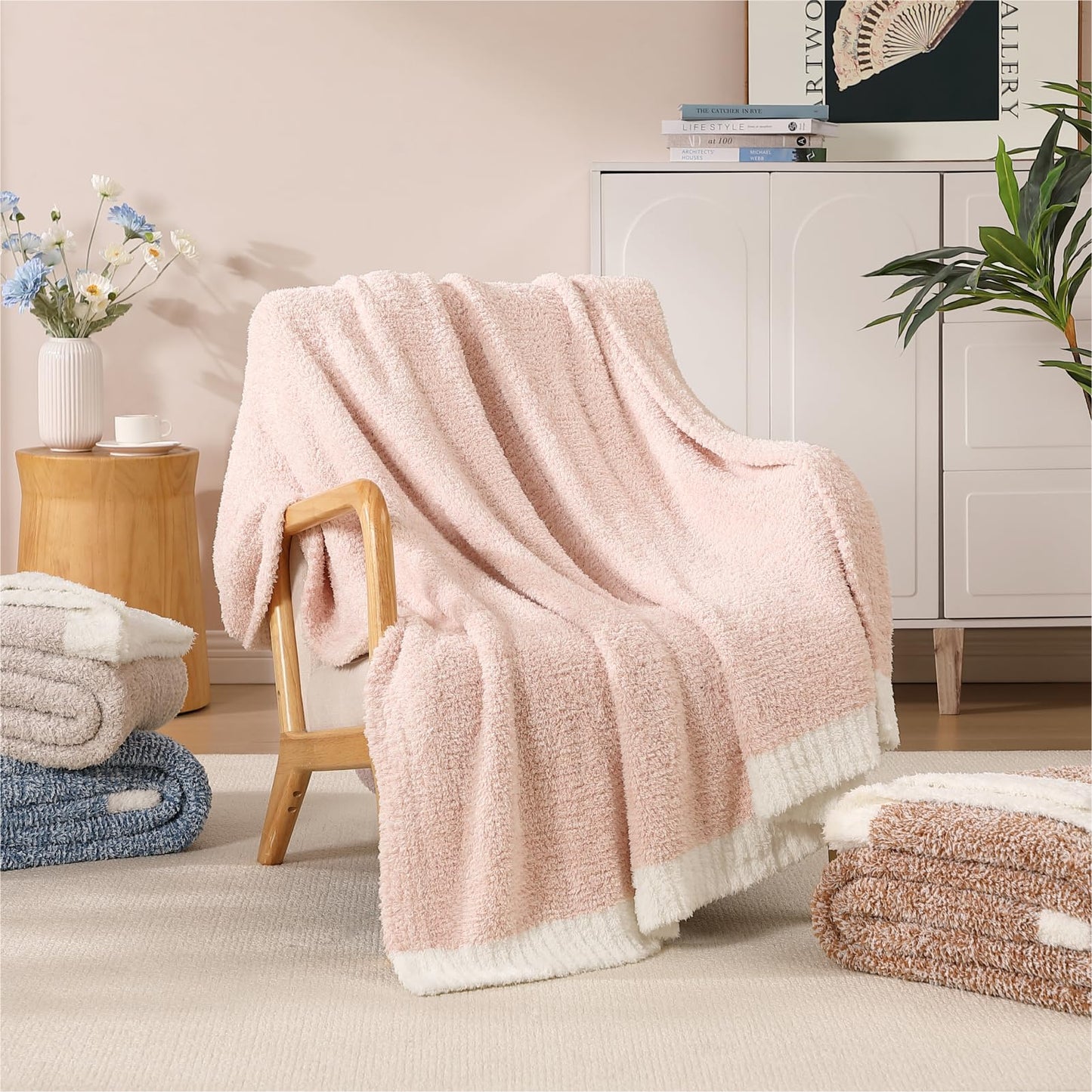 Cozy Checkered Throw Blanket