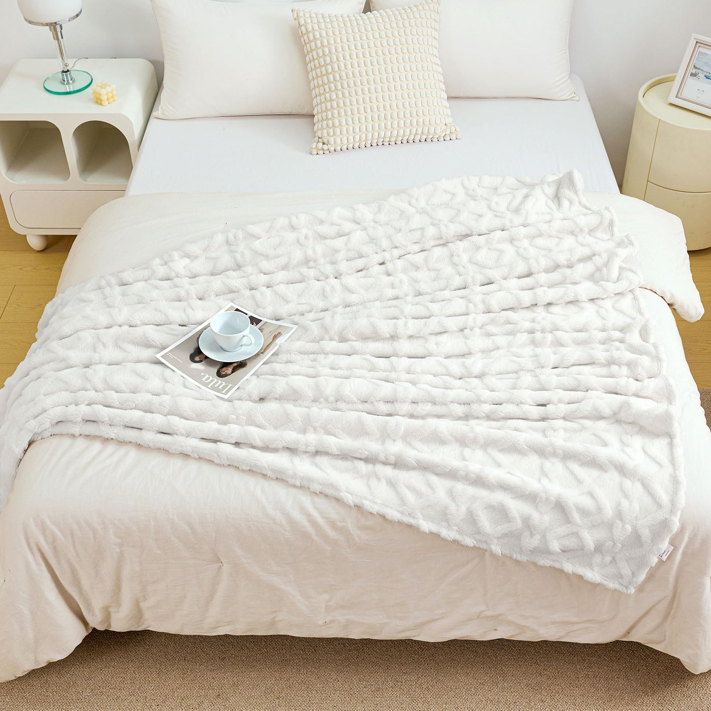 Luxury Plush Faux Fur Throw Blanket