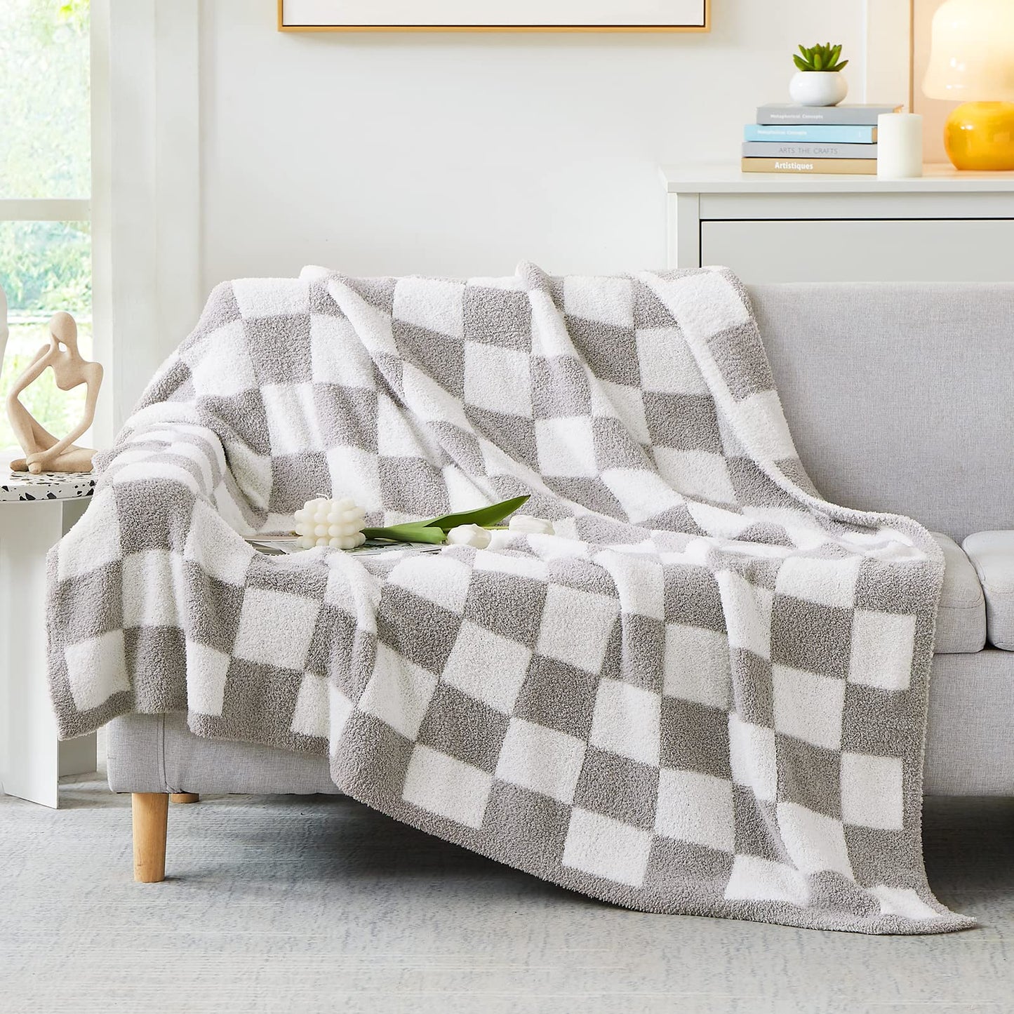 Cozy Checkered Throw Blanket