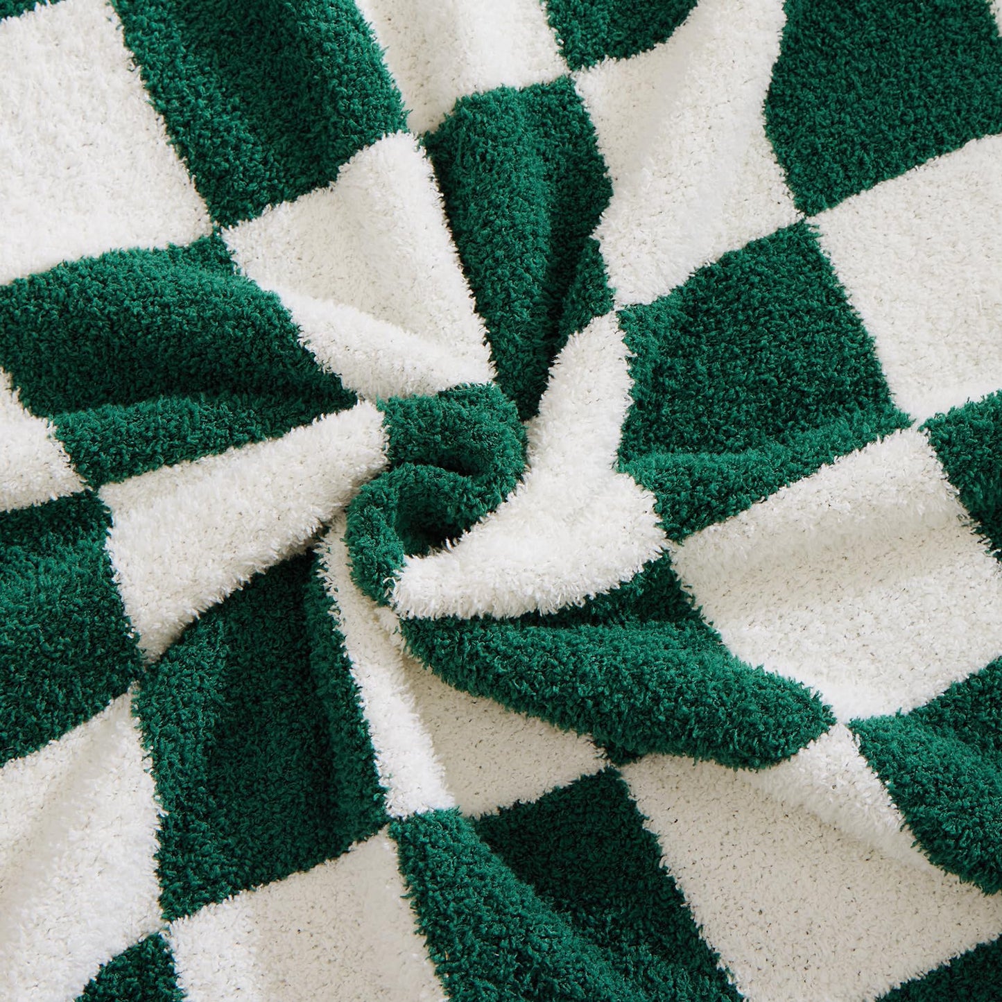 Cozy Checkered Throw Blanket