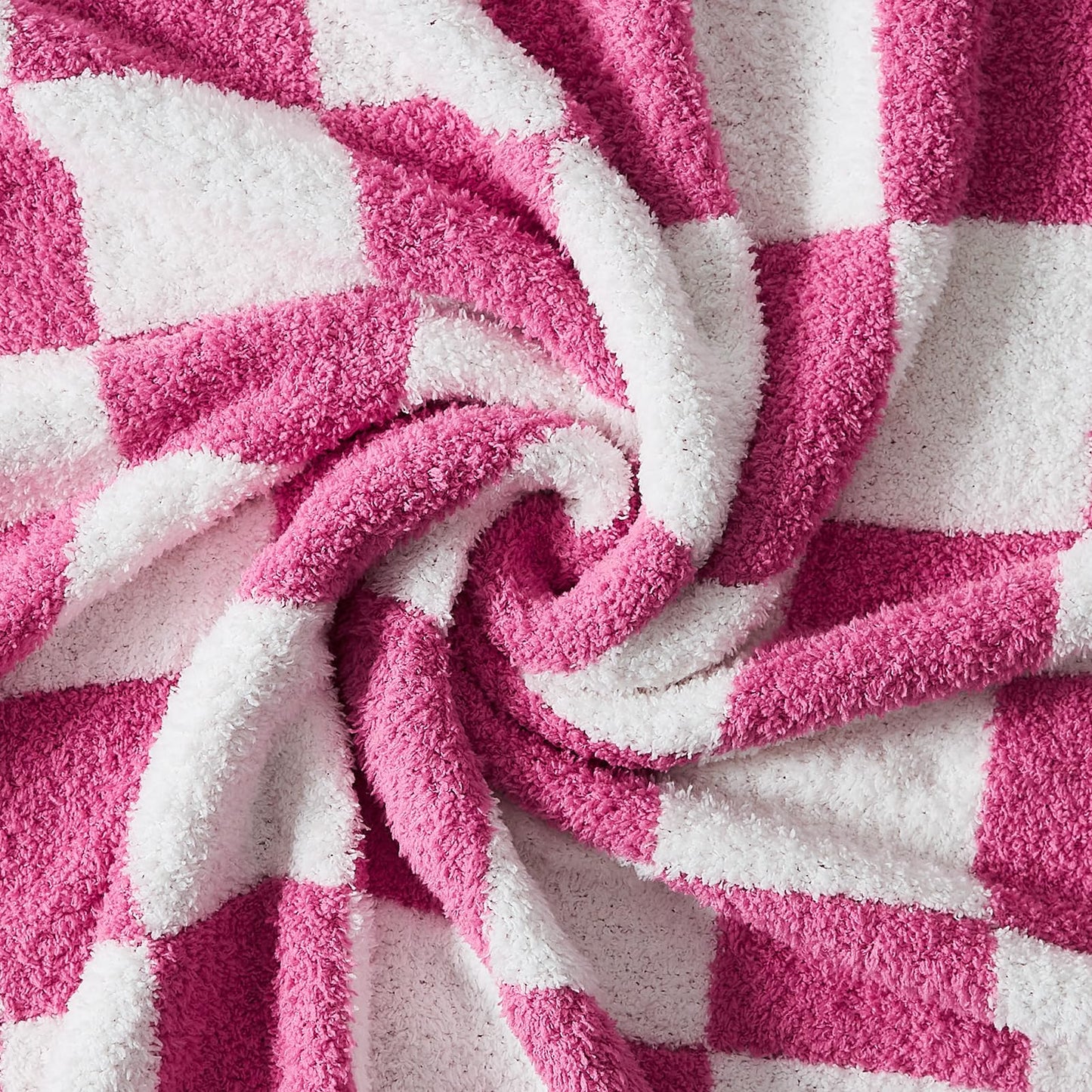 Cozy Checkered Throw Blanket