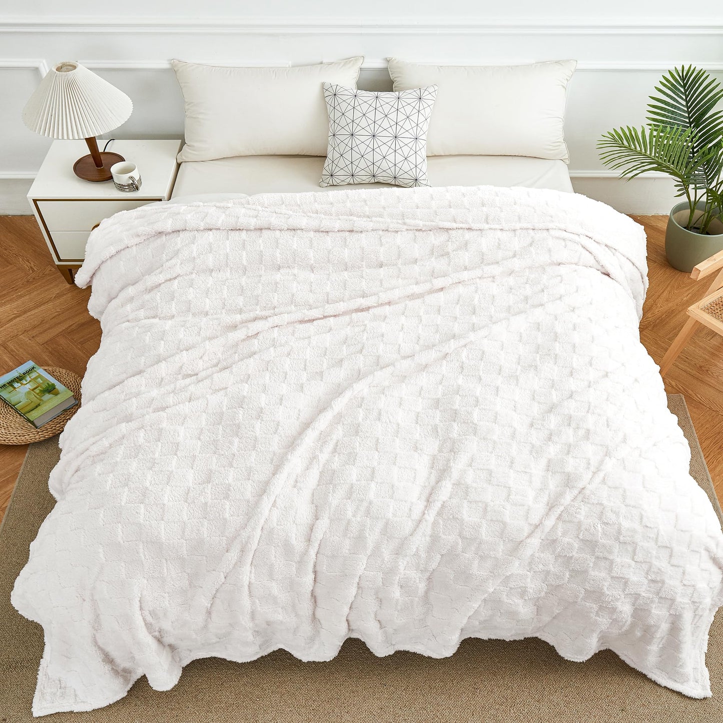 Luxury Plush Faux Fur Throw Blanket