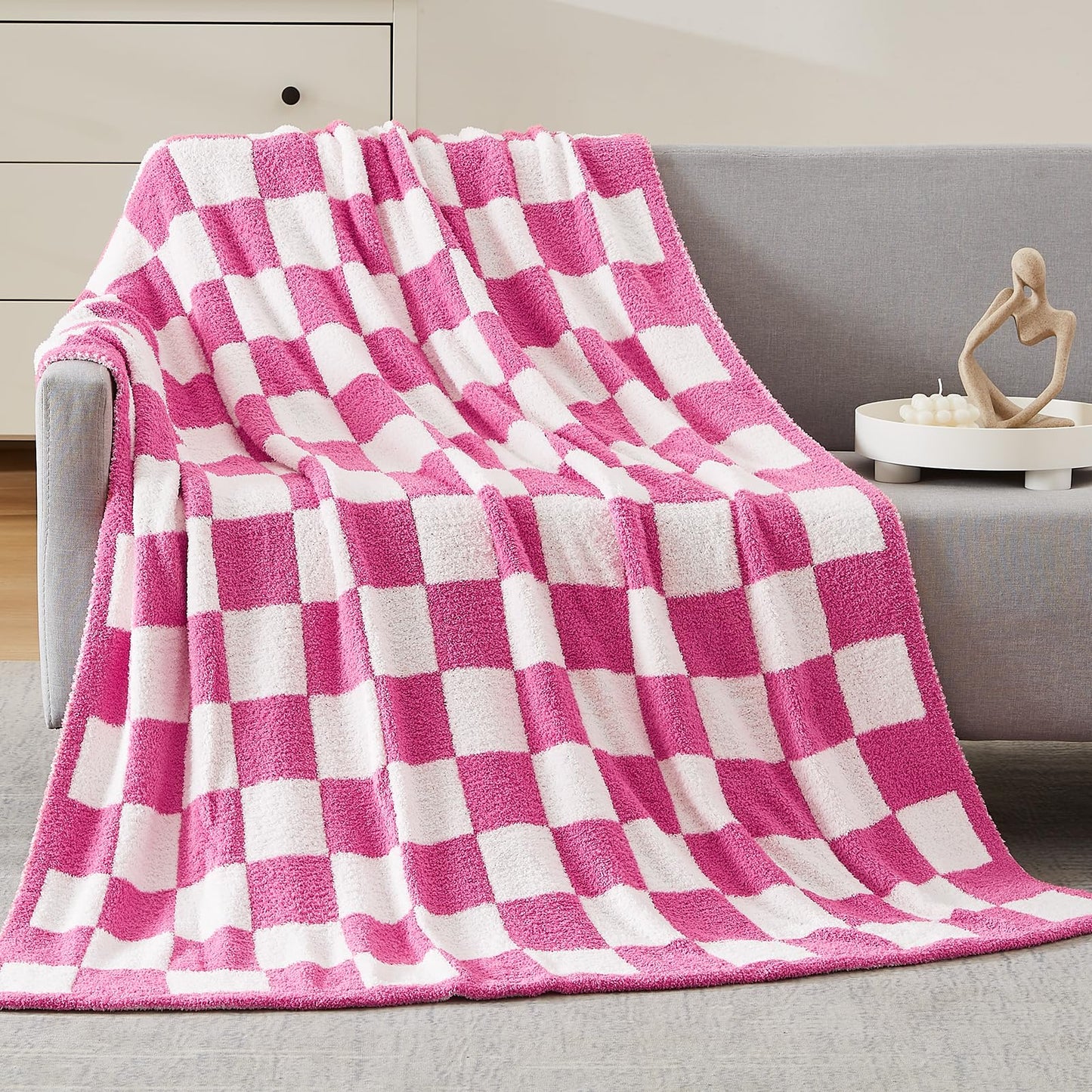 Cozy Checkered Throw Blanket