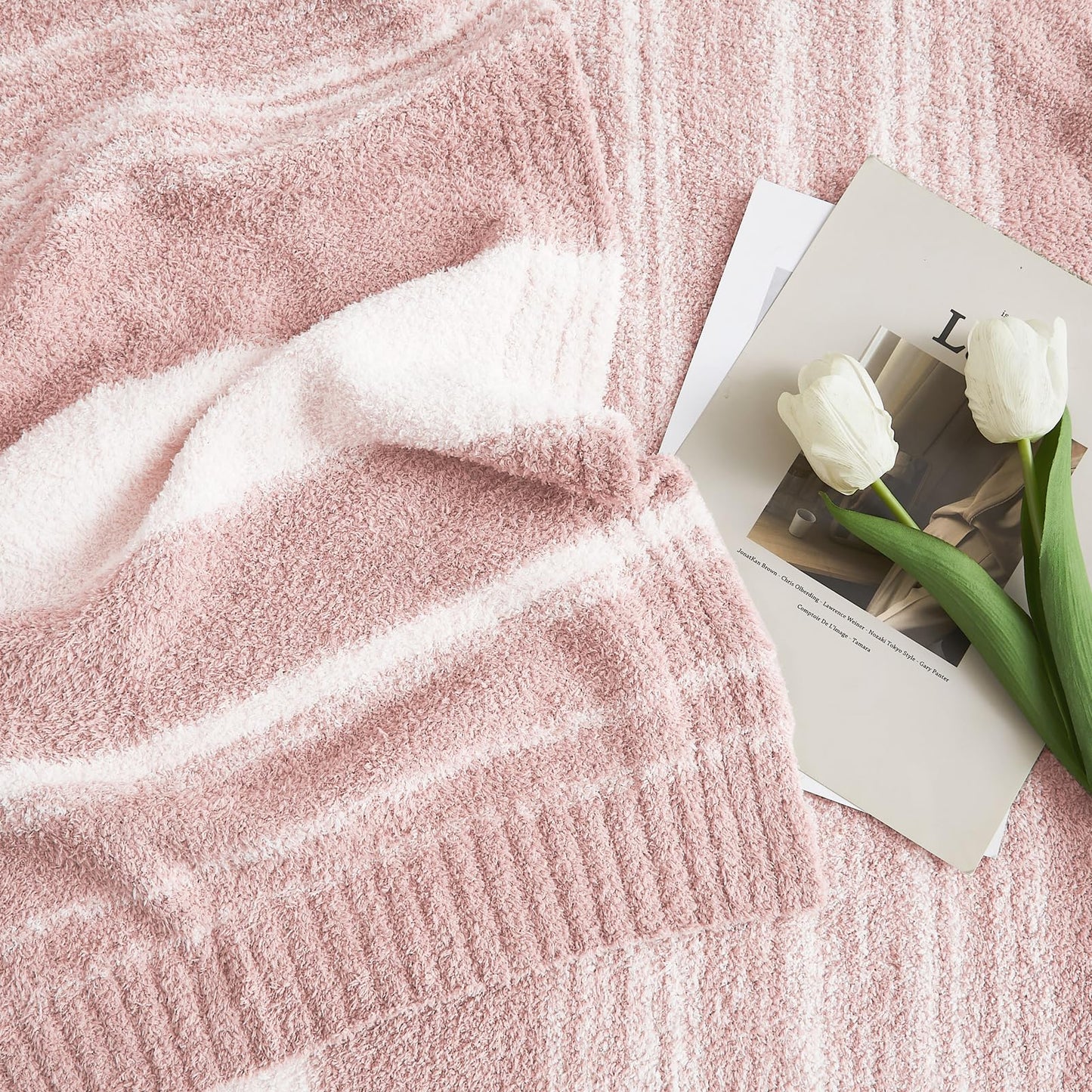 Cozy Checkered Throw Blanket