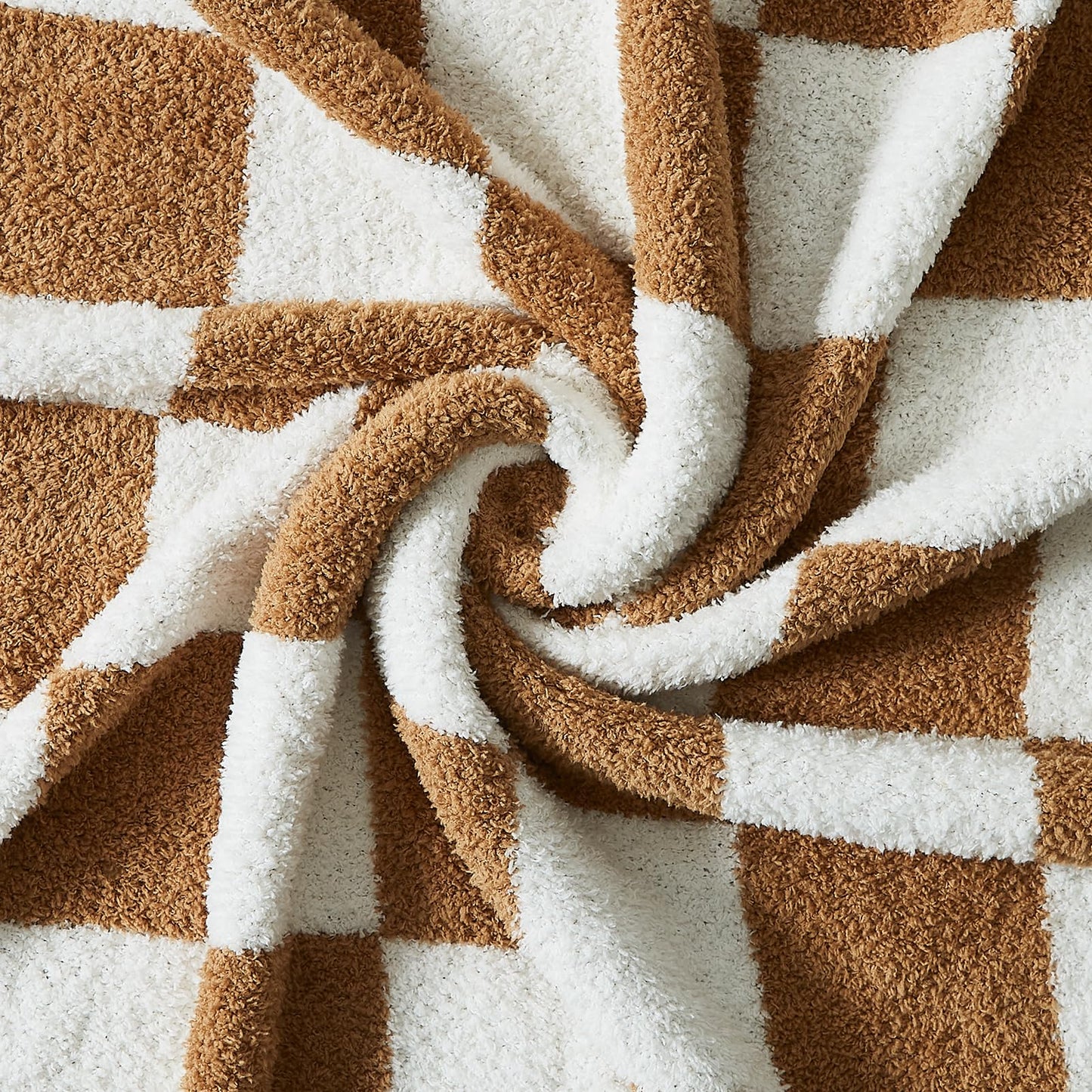 Cozy Checkered Throw Blanket