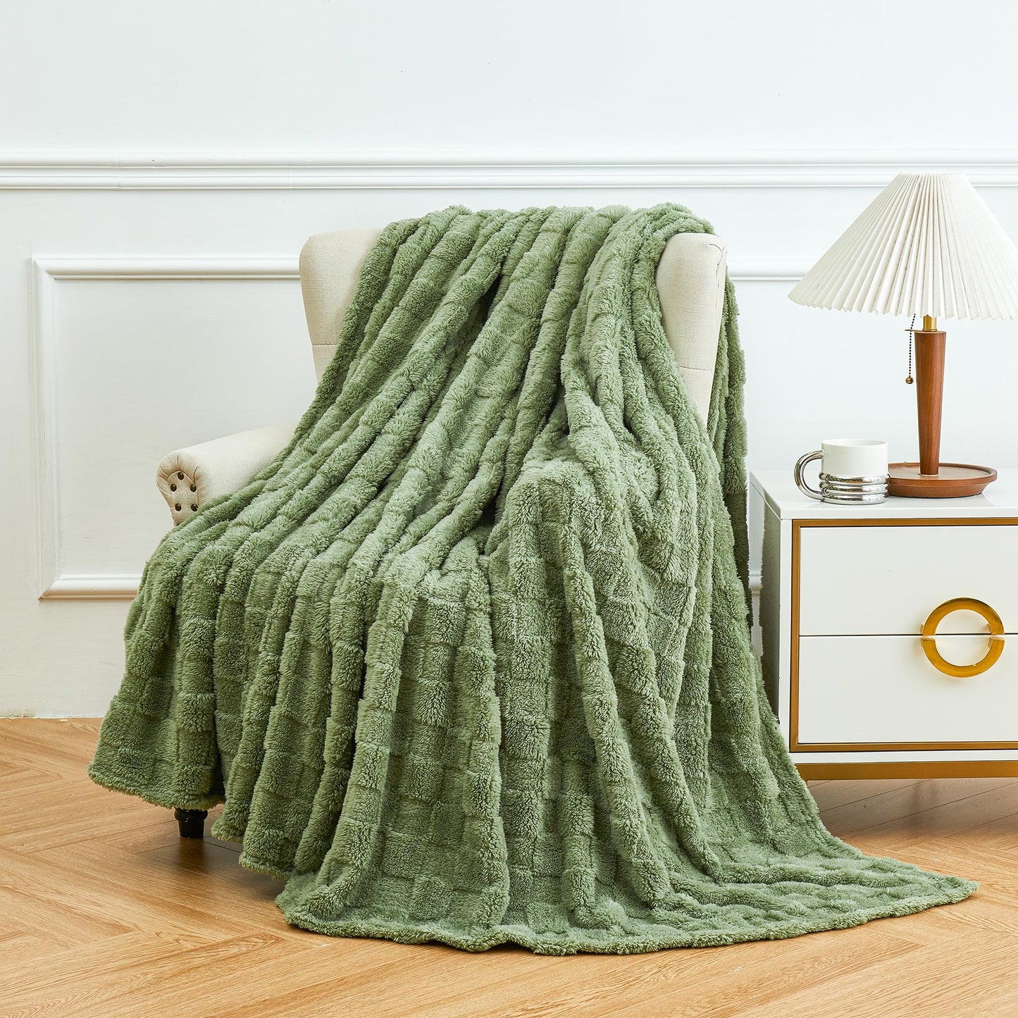 Luxury Plush Faux Fur Throw Blanket