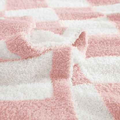Cozy Checkered Throw Blanket