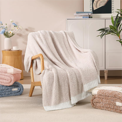 Cozy Checkered Throw Blanket