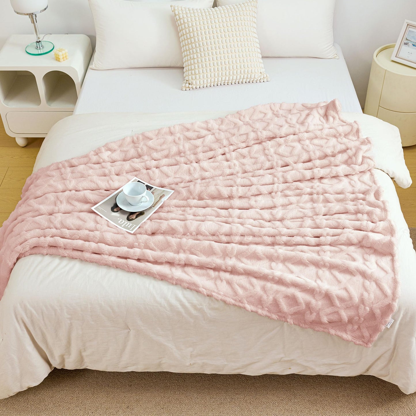 Luxury Plush Faux Fur Throw Blanket