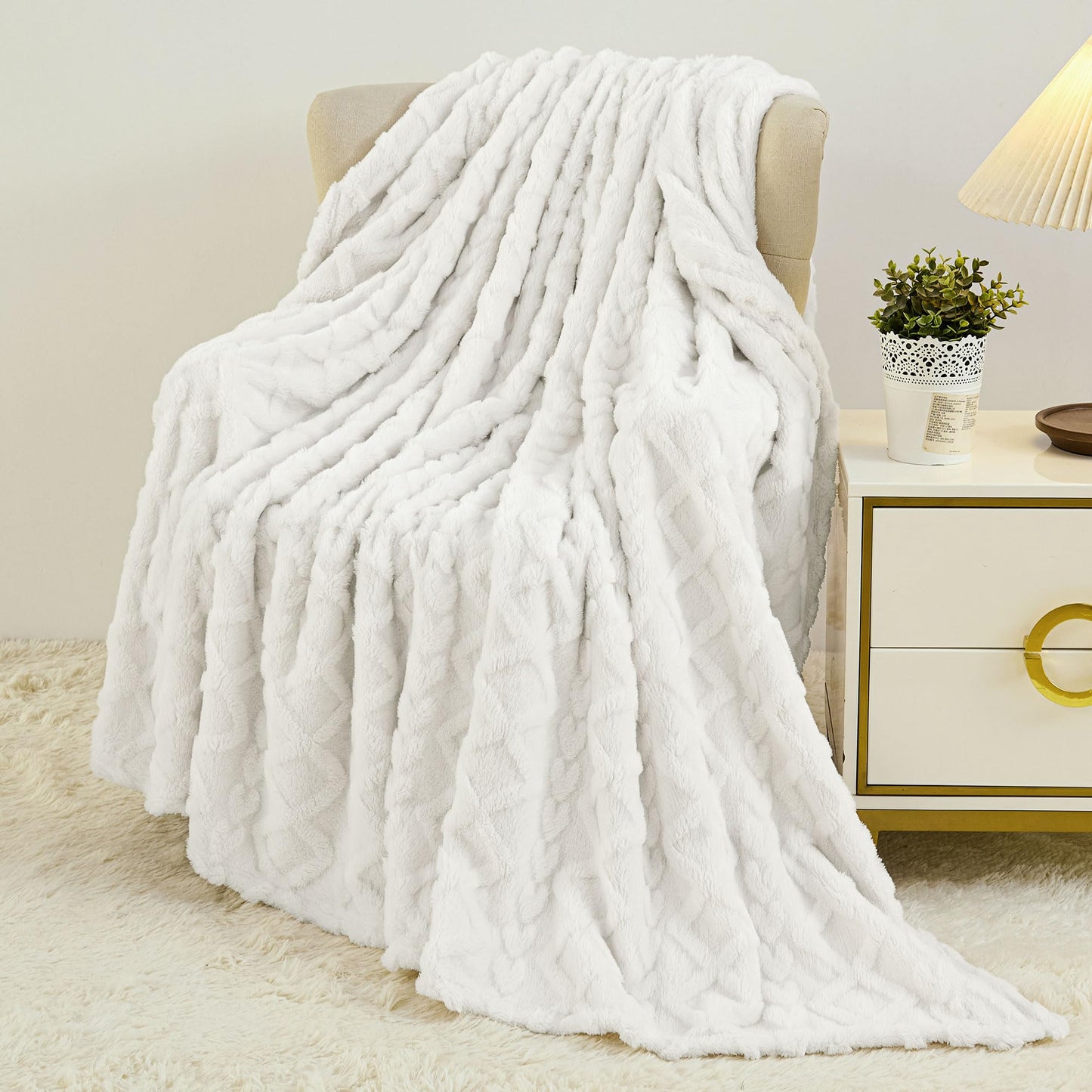 Luxury Plush Faux Fur Throw Blanket