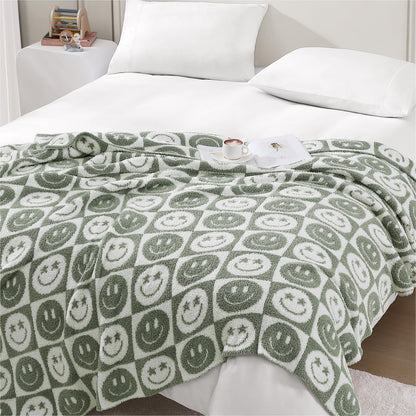 Cozy Checkered Throw Blanket
