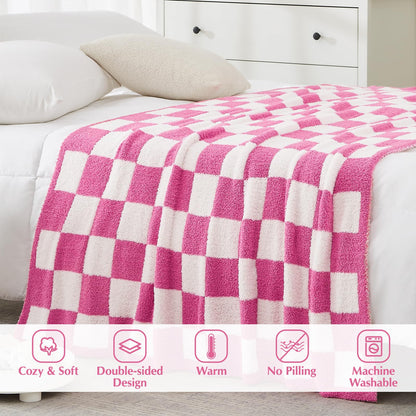 Cozy Checkered Throw Blanket