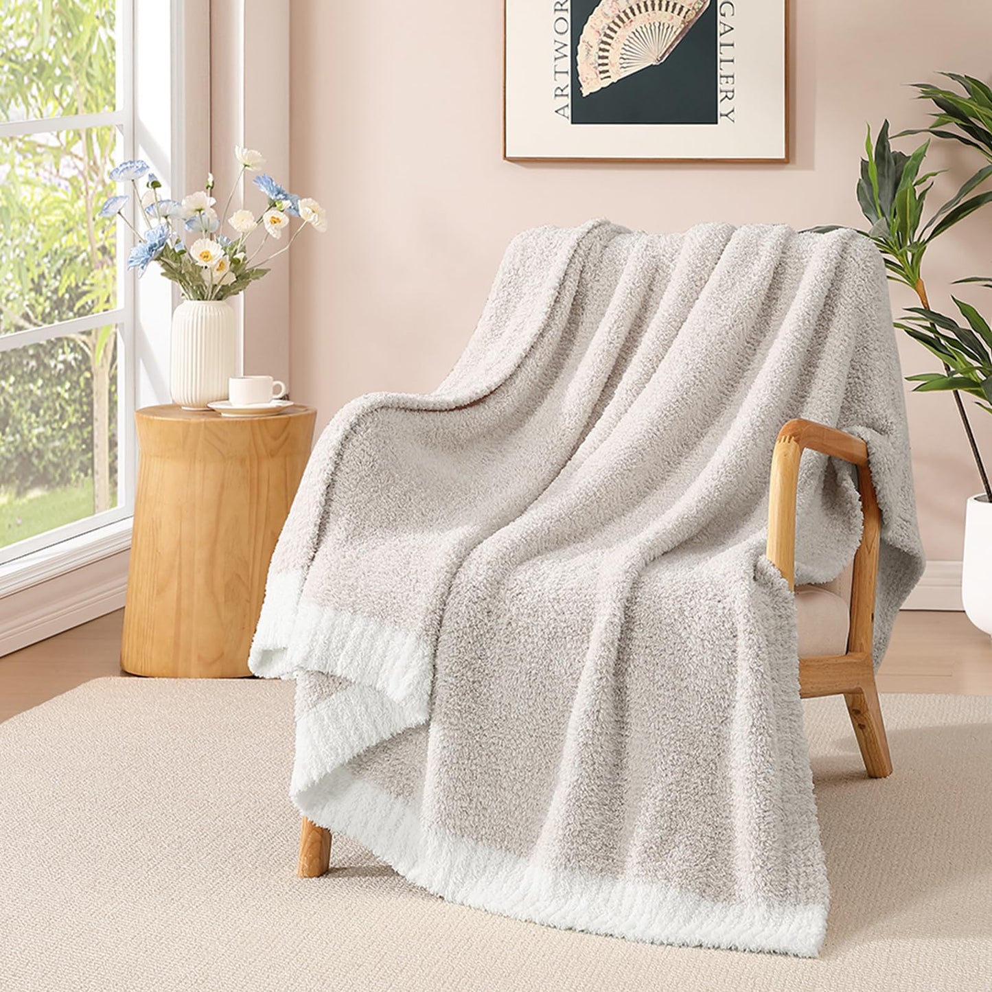 Cozy Checkered Throw Blanket