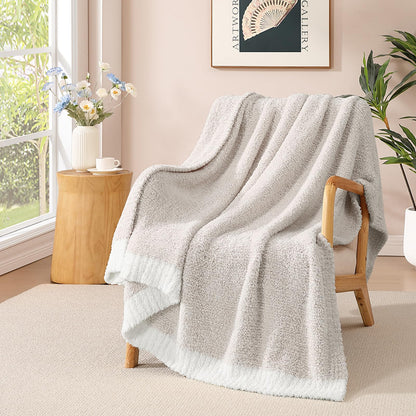 Cozy Checkered Throw Blanket