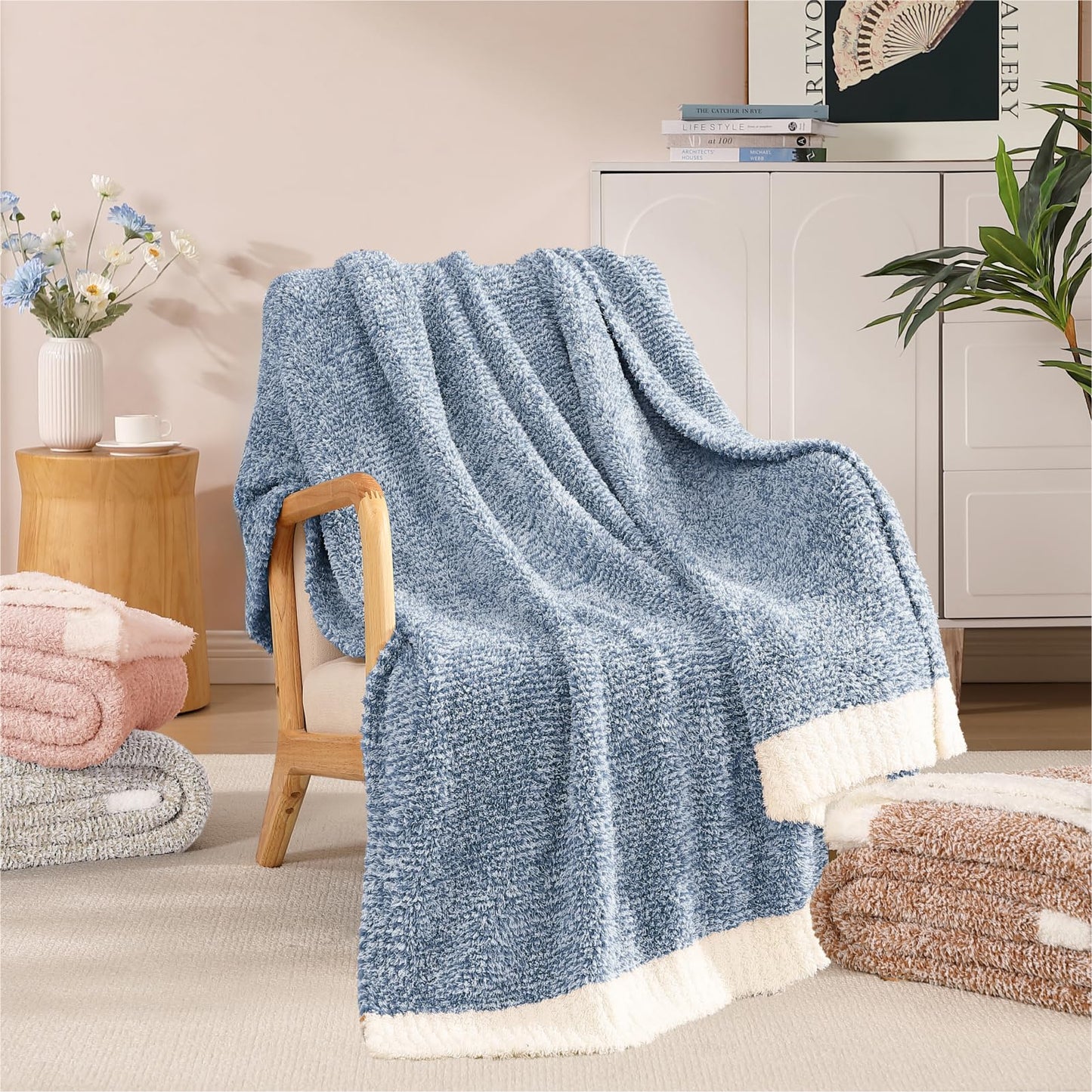 Cozy Checkered Throw Blanket