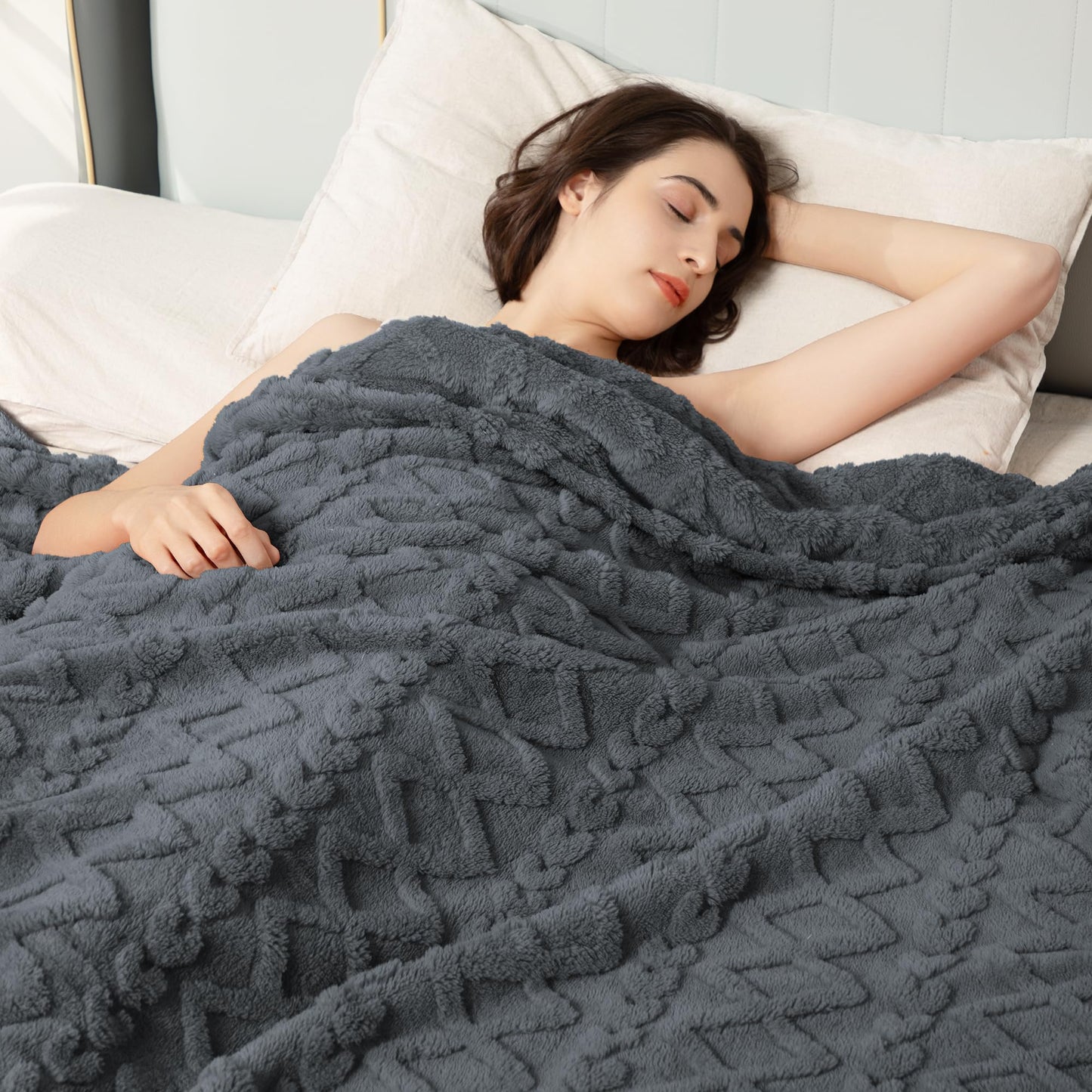 Luxury Plush Faux Fur Throw Blanket
