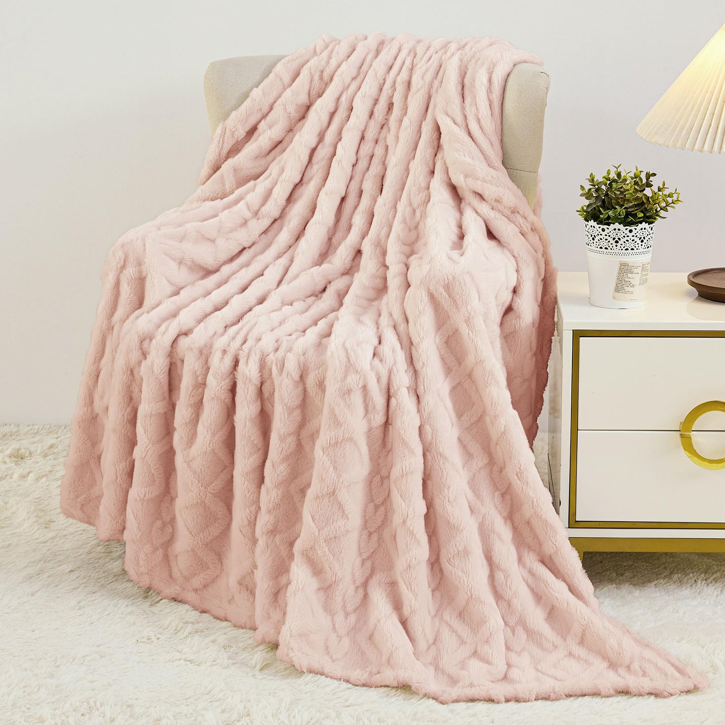 Luxury Plush Faux Fur Throw Blanket