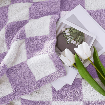 Cozy Checkered Throw Blanket