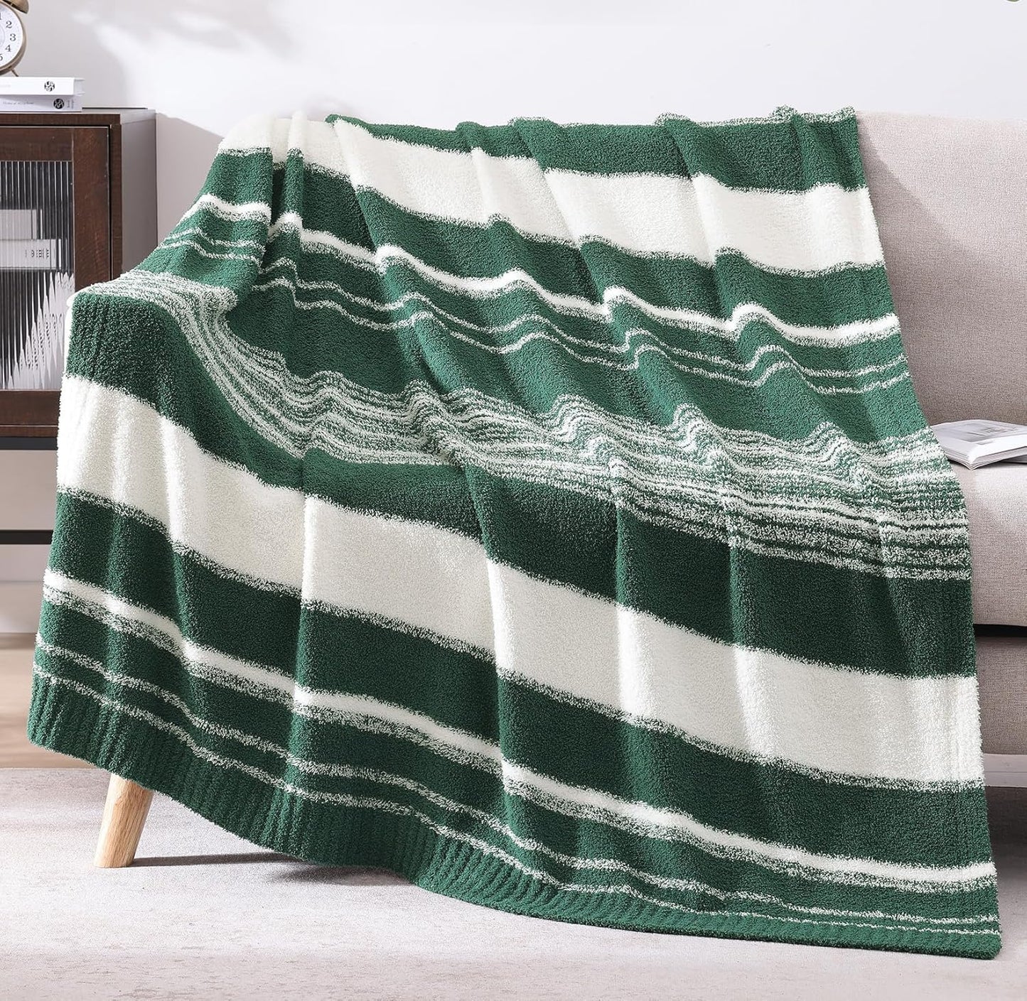 Cozy Checkered Throw Blanket